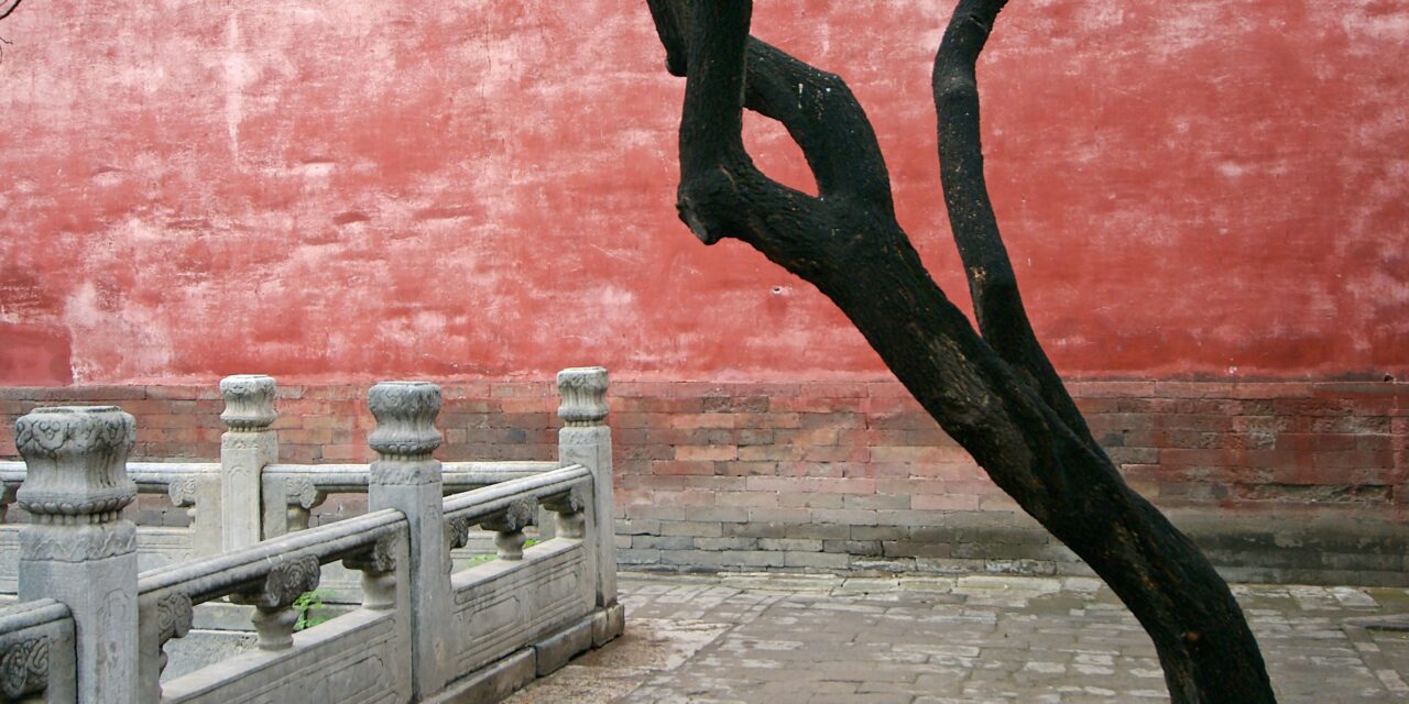 Paying Homage to Bai Juyi’s Tomb  by Ma Yongbo